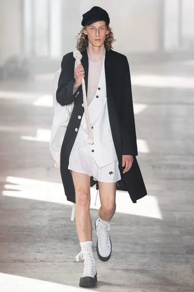 Look 4